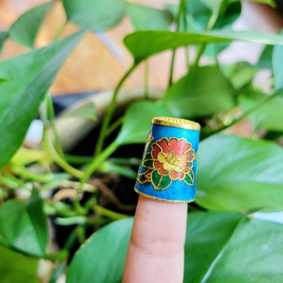 Vintage Floral Cloisonne Thimble - Picture 4 of 8